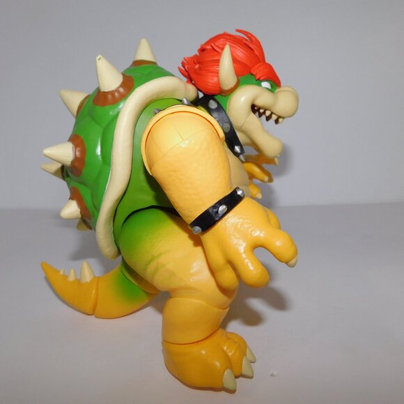 Super Mario Bros Movie 7" Bowser Action Figure w Fire Breathing Mist Effect - Picture 4 of 6